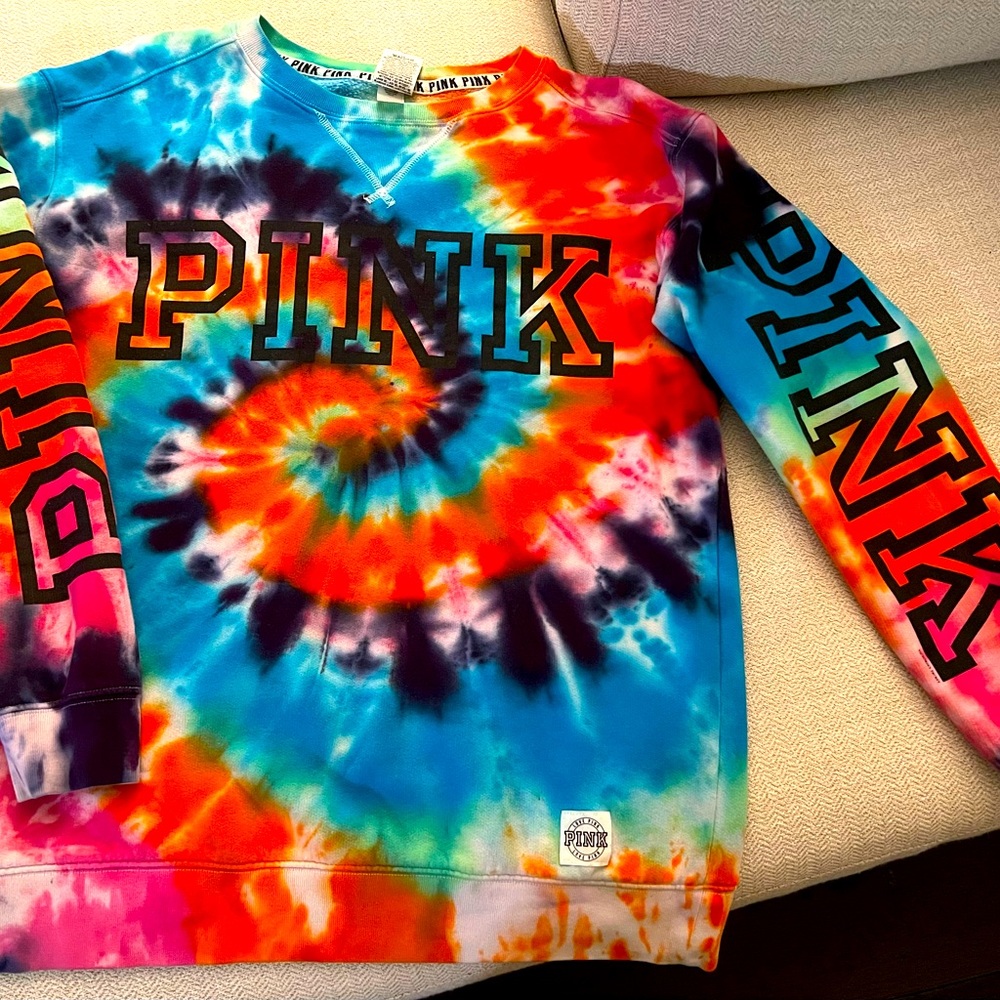 ONE OF A KIND VS PINK CREW NECK